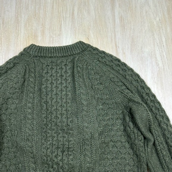J Crew Olive Green Cozy Fitted Popcorn Wool Cable Knit Pullover Sweater XS - Picture 8 of 15